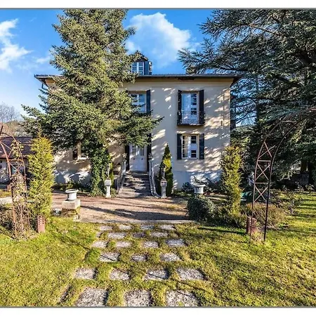 ángeles Villa San Rafael