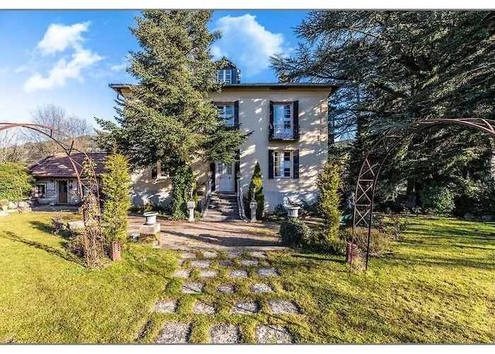 ángeles Villa San Rafael